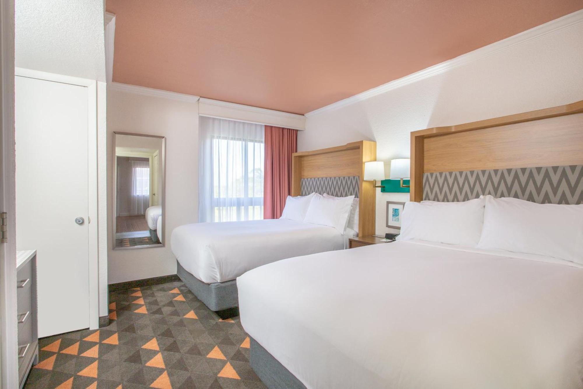 Holiday Inn & Suites Boca Raton - North Екстериор снимка